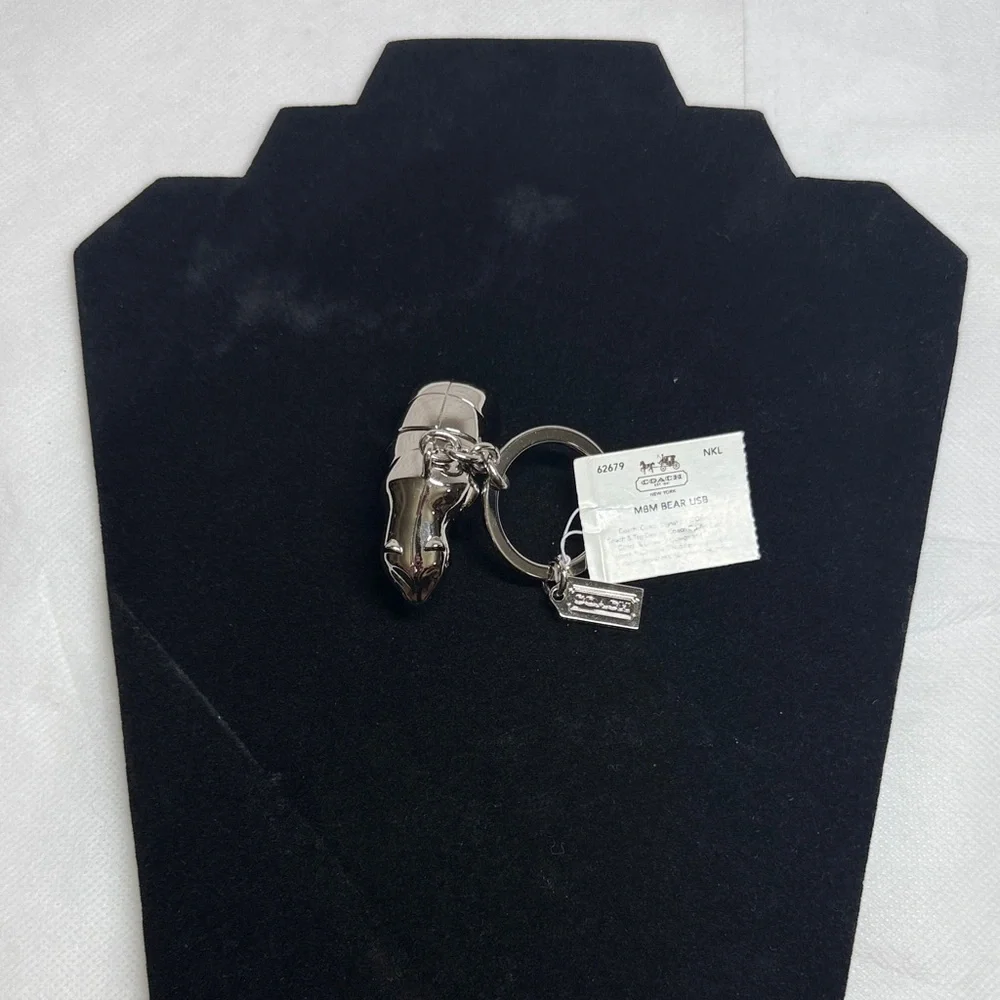 Coach USB Keychain RARE Silver Gunmetal Bear w/ Tiny Metal Coach Hang Tag NWT - Picture 9 of 12